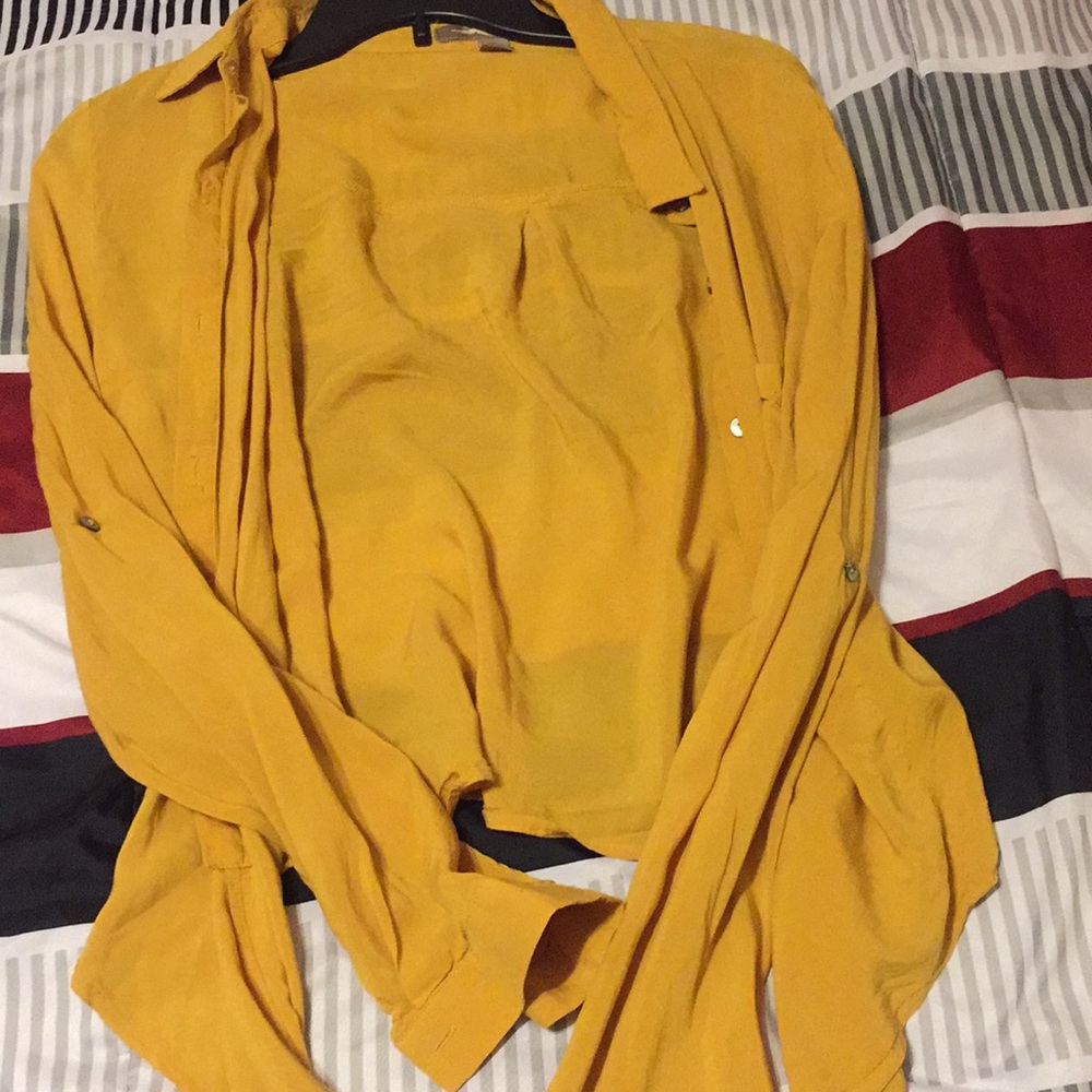 Cute mustard color blouse